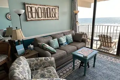 Image de Rg Unit 114 2 Bed 2 Bath Oceanfront Condo
