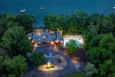 Image de Lake house w/ indr pool and jacuzzi