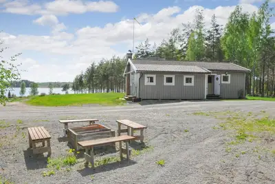 Image de Superbe maison à Säffle avec vue sur le.