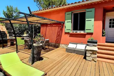 Image de T3 avec jardin dans villa provençale
