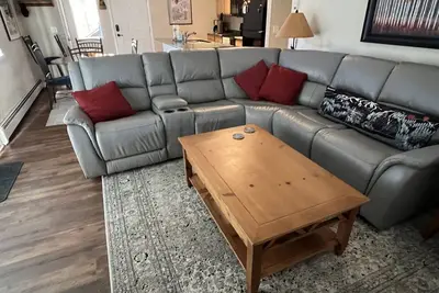 Image de Quiet, 2Bed /2Bath Condo, Hot tub, garage, on bus route 1 mile to slopes