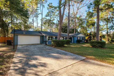 Image de Spacious luxury Family Home near Uf & Santa Fe