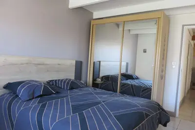 Image de Quiet villa with enclosed garden. Furnished 3*. Center 400 m away. Pets allowed