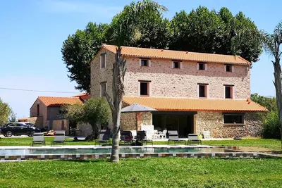 Image de Magnifique maison de famille avec piscine à 10 minutes de la plage