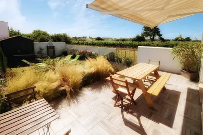 Image de Maison neuve, 6 couchages, proche plage avec jardin, terrasse et parking, animaux admis.