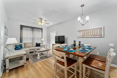 Image de Crisp &Modern with Balcony next to the Orange County Convention Center-Sea World