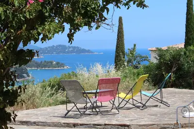Image de Beautiful spacious Villa with sea view 12 minutes walk from the beach