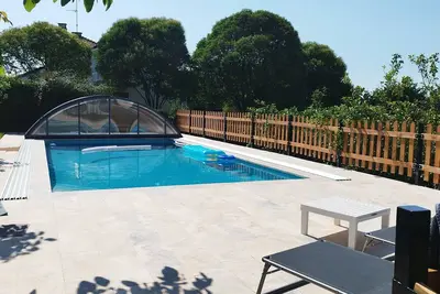 Image de Heated Swimming Pool (all year round) 2 km Ñora beach, 9 Gijón- barbecue, fireplace