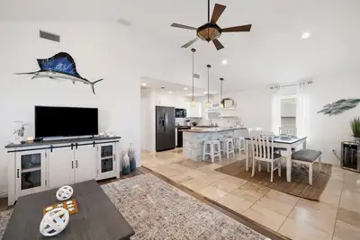 Image de Clean & Beautiful Home Near The Beach