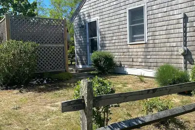 Image de Cozy Cape Cottage - Minutes Away from National Seashore and Cape Cod Rail Trail!