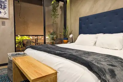 Image de Boutique Condo on Private Street in Condesa |  King Bed w/ Fast Wifi