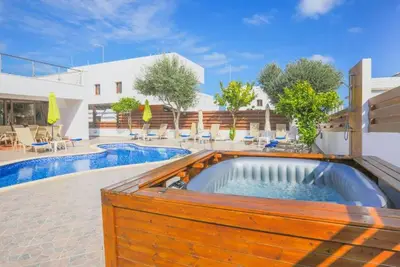 Image de Terrific Villa with Private Pool in Protaras, Protaras Villa 1679