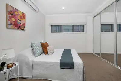 Image de 2Bedroom Tranquil Townhouse Close To City And Airport