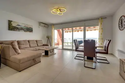 Image de Ferienwohnung\/app. für 6 Gäste mit 112m² in Utjeha