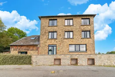 Image de Belle maison de vacances à Ferrières avec cheminée