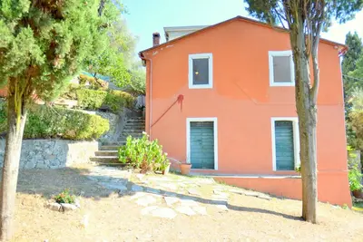 Image de Magnifique gîte à Massarosa avec vue sur le lac
