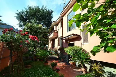 Image de Maison de vacances confortable avec jardin à Pompéi
