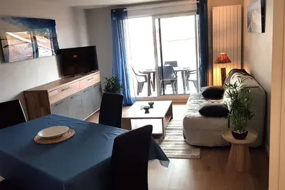 Image de Appartement 2 pièces, plage d'Eyrac à 300m, résidence face au port de plaisance
