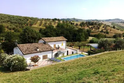 Image de Maison de vacances à Picciano avec piscine