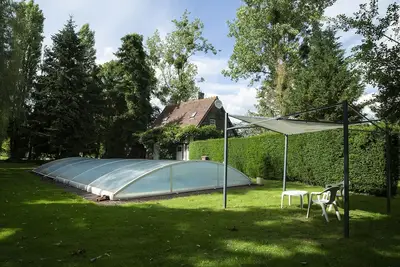 Image de Charmant Cottage Avec Piscine spa Sauna