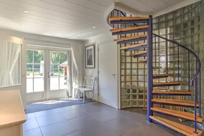 Image de Maison de vacances paisible Ă Wesepe avec jardin