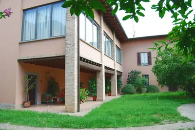 Image de Villa spacieuse à Capriolo, à proximité du lac