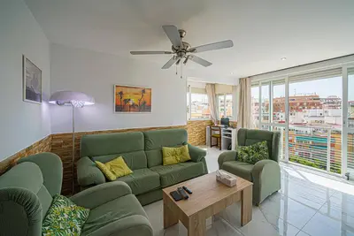 Image de Appartement 'Piso Manuel Playa Poniente' avec vue sur mer & Wi-Fi