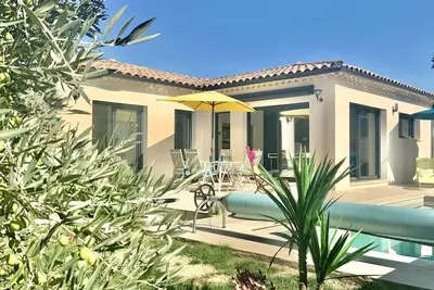 Villa Moderne. Climatisee. Piscine. Barbecue. Sans Vis A Vis. Fibre Optique