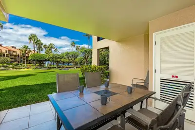 Image de Kamaole Sands #1-105 Renovated Ground Floor Unit, Partial Oceanview, A/C!