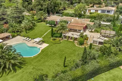 Image de Villa Moutte Résumé: