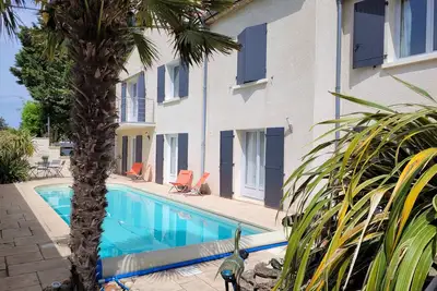 Image de Villa 3 Etoiles 8-10 Personnes Piscine    Commerces 1, 2 km Plages