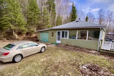 Image de Cozy, rustic, 2-bedroom lake view retreat