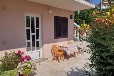 Image de Appartement de vacances Novi Vinodolski pour 1 - 4 personnes avec 1 chambre à coucher - Maison de va