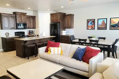 Image de After Dune Delight, 4 Bed, 3 Bath, Outdoor Pool, Close to Zions.
