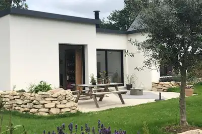Image de Maison moderne lumineuse proximité mer et forêt