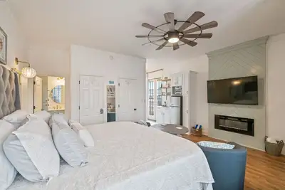 Image de \"Vitamin Sea\" 30a  Retreat in The Villages of South Walton Building G Unit B379