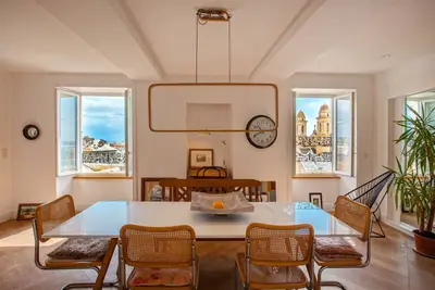 Image de Le Saint-Jean, magnifique appartement en plein centre de Bastia, vue mer