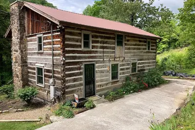 Image de Chalet confortable, foyer extérieur, lac à proximité