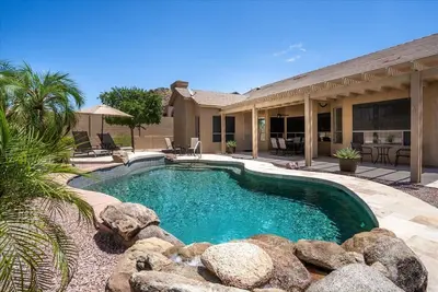 Image de Beautiful Gated Desert Home, 4 bd/2 bth, Htd Pool, Game Room, Golf, Hiking