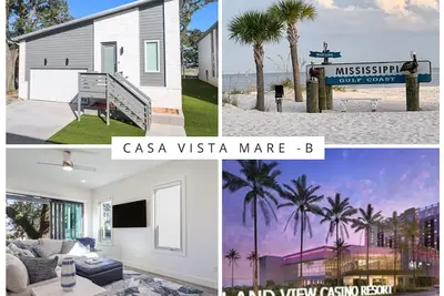Image de Luxury Beach House Close to Shops, Casino & More!