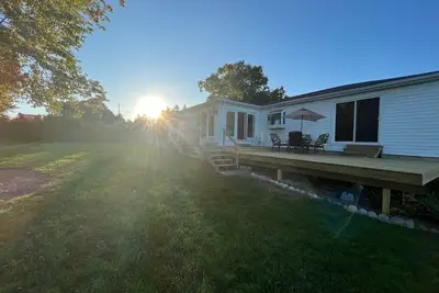 Image de Close to River, Trails and Town. Spacious and comfortable 3 bedroom home.