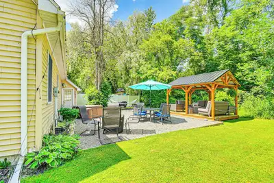 Image de Walk to Owasco Lake: Auburn Home w/ Hot Tub