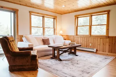 Image de Family-friendly, Luxury Log Cabin Nestled in the Woods - 10 Mins to Sunday River