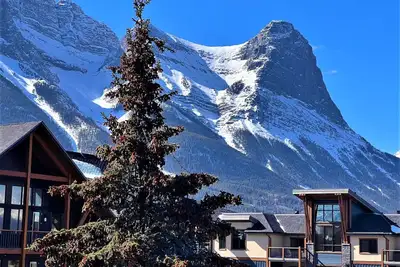 Image de Iron Mountain Loft - Luxury Rocky Mountain View Penthouse