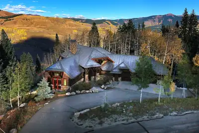Image de The Gray Fox! Luxury, Hot tub, Sauna, Ski in/out