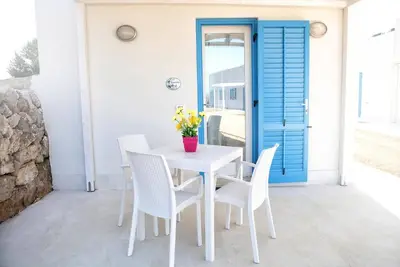 Maison de vacances confortable à Favignana avec jardin