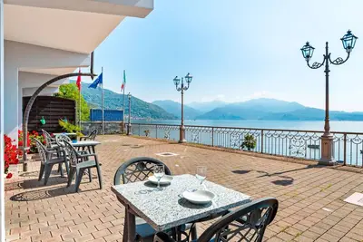 Bel appartement avec vue sur le Lago Maggiore