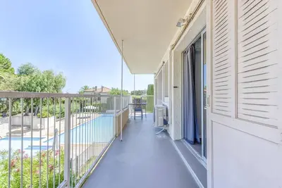 Image de Charmant appartement Ă Saint Tropez avec piscine