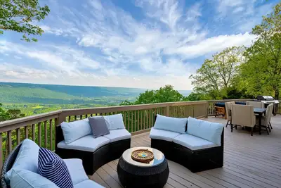 Image de The Foxlair Cottage at Lookout Mountain