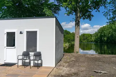 Image de Studio bien entretenu avec kitchenette, près d'Amsterdam